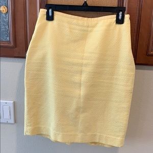 Yellow straight skirt